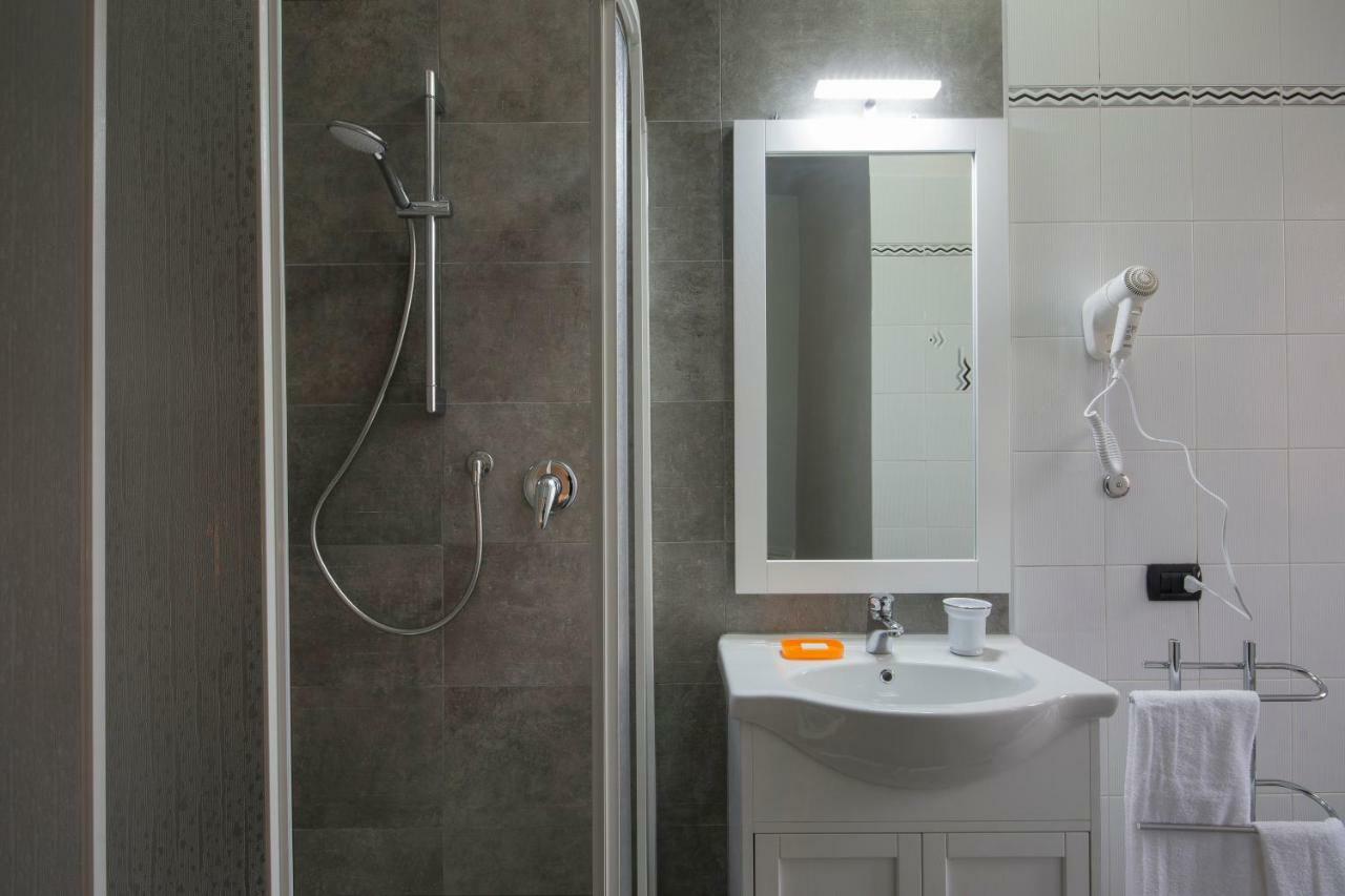 Bed & Breakfast Profumo D'Estate Agliana Bagian luar foto