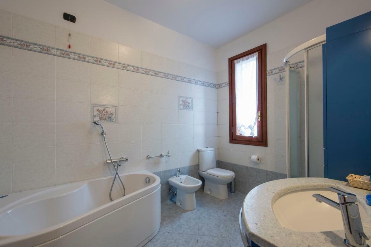 Bed & Breakfast Profumo D'Estate Agliana Bagian luar foto