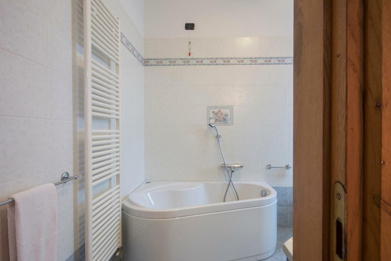 Bed & Breakfast Profumo D'Estate Agliana Bagian luar foto