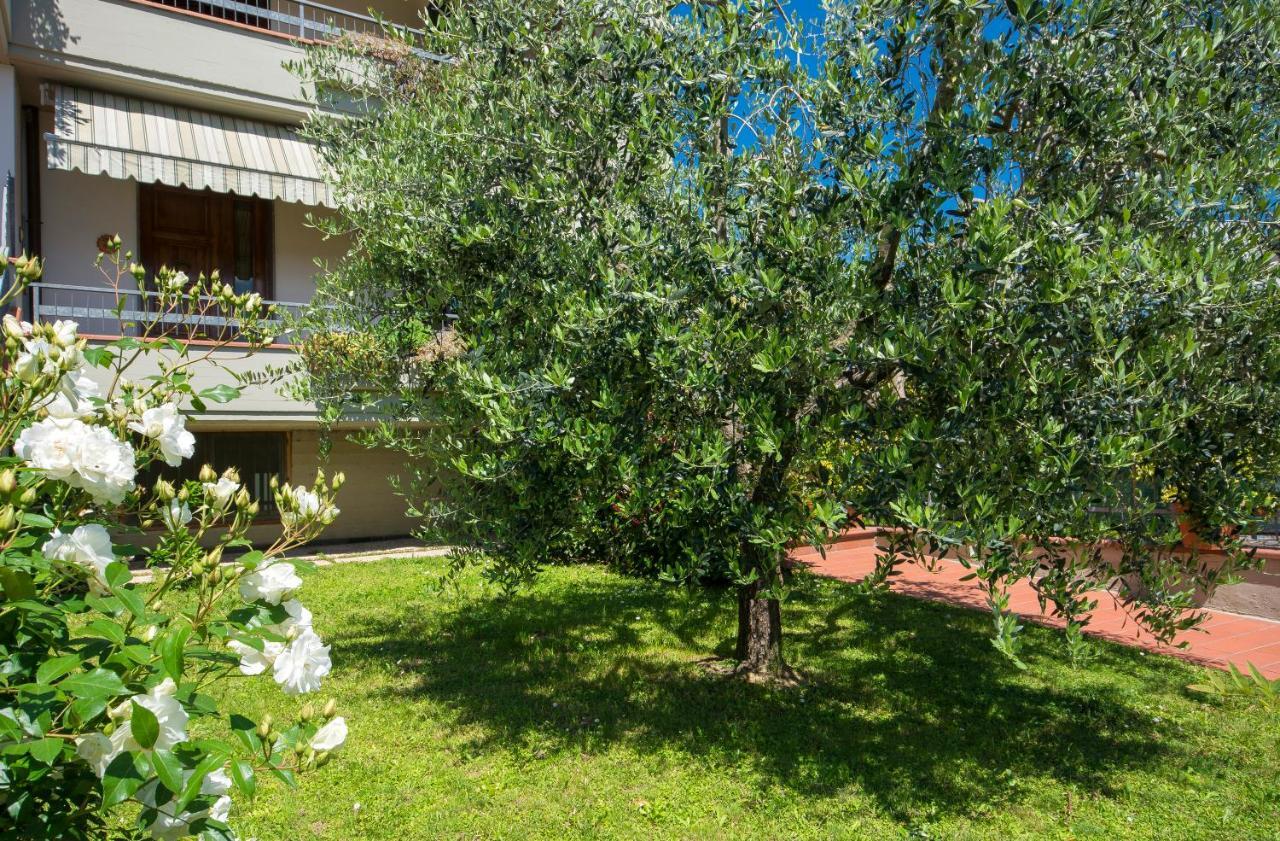 Bed & Breakfast Profumo D'Estate Agliana Bagian luar foto