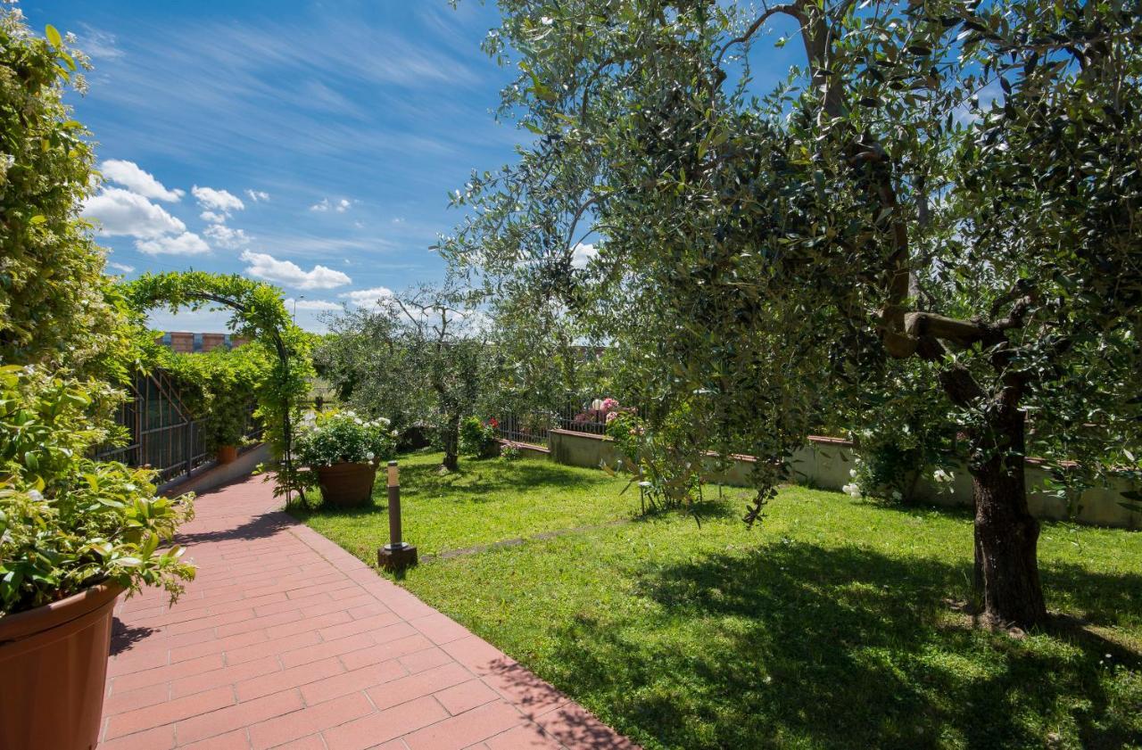 Bed & Breakfast Profumo D'Estate Agliana Bagian luar foto